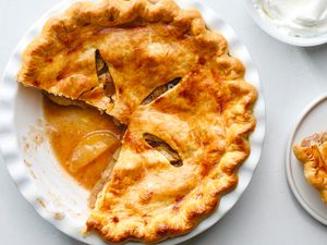 Old-Fashioned Apple Pie