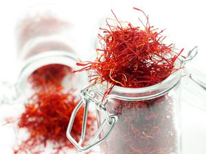 Saffron threads