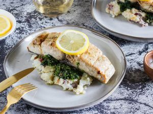 Mahi-Mahi Fillet With Lemon-Dill Sauce