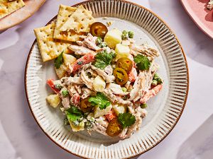 A plate of Mexican chicken salad, served with crackers