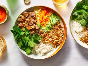 Vietnamese Noodle Salad With Lemongrass Beef (Bun Bo Xao)