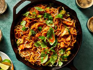 Easy Bangkok Street Vendor Noodles in a cast iron pan 