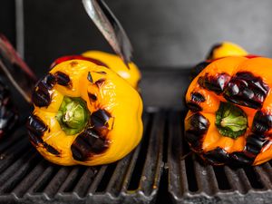 Grilling peppers