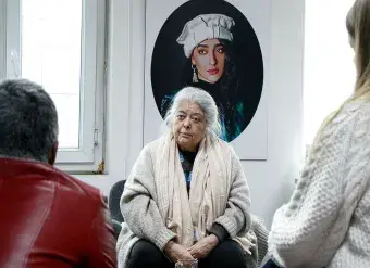 Mahbouba Seraj, one of the world’s most prominent women’s rights activists, at a meeting with UN Women on implementing a women-centred response to the humanitarian crisis, Kabul, Afghanistan, January 2022. Photo: UN Women/Olguta Anghel.