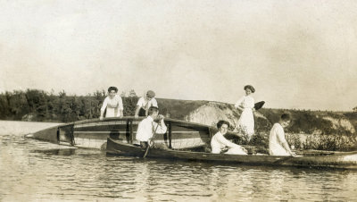 Canoeing 