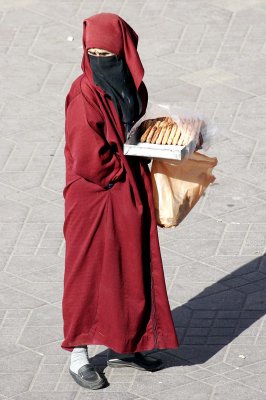 Selling in the Jemaa El Fna