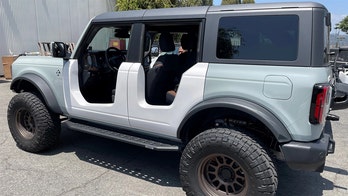 Here's how to turn the Ford Bronco into a 'no-door' roadster