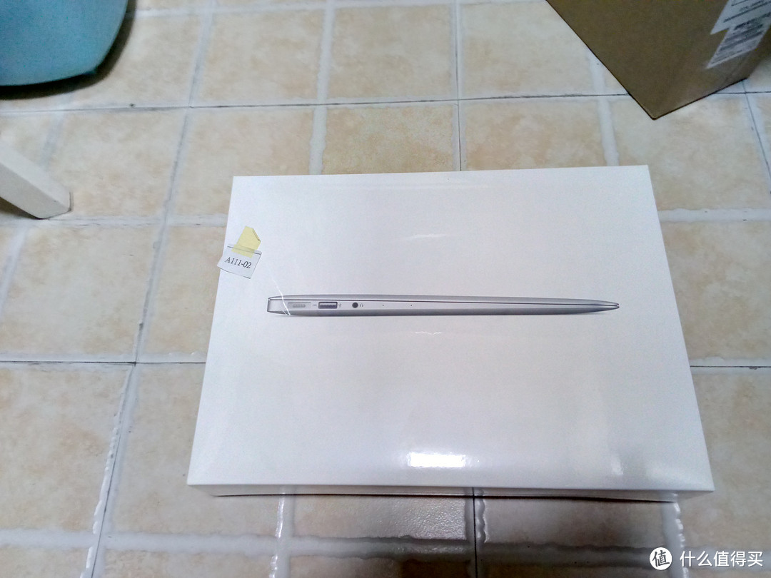 新款 Apple 苹果 MacBook Air MMGG2CH 笔记本电脑 曝晒