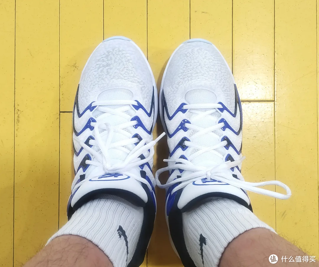 0磨合上脚，性能均衡，多位置适配的NIKE KD17 杜兰特篮球鞋