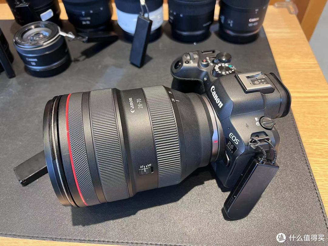 夏日出游去商场，体验新机也不错，包括佳能R5II、松下S9、尼康Z6III