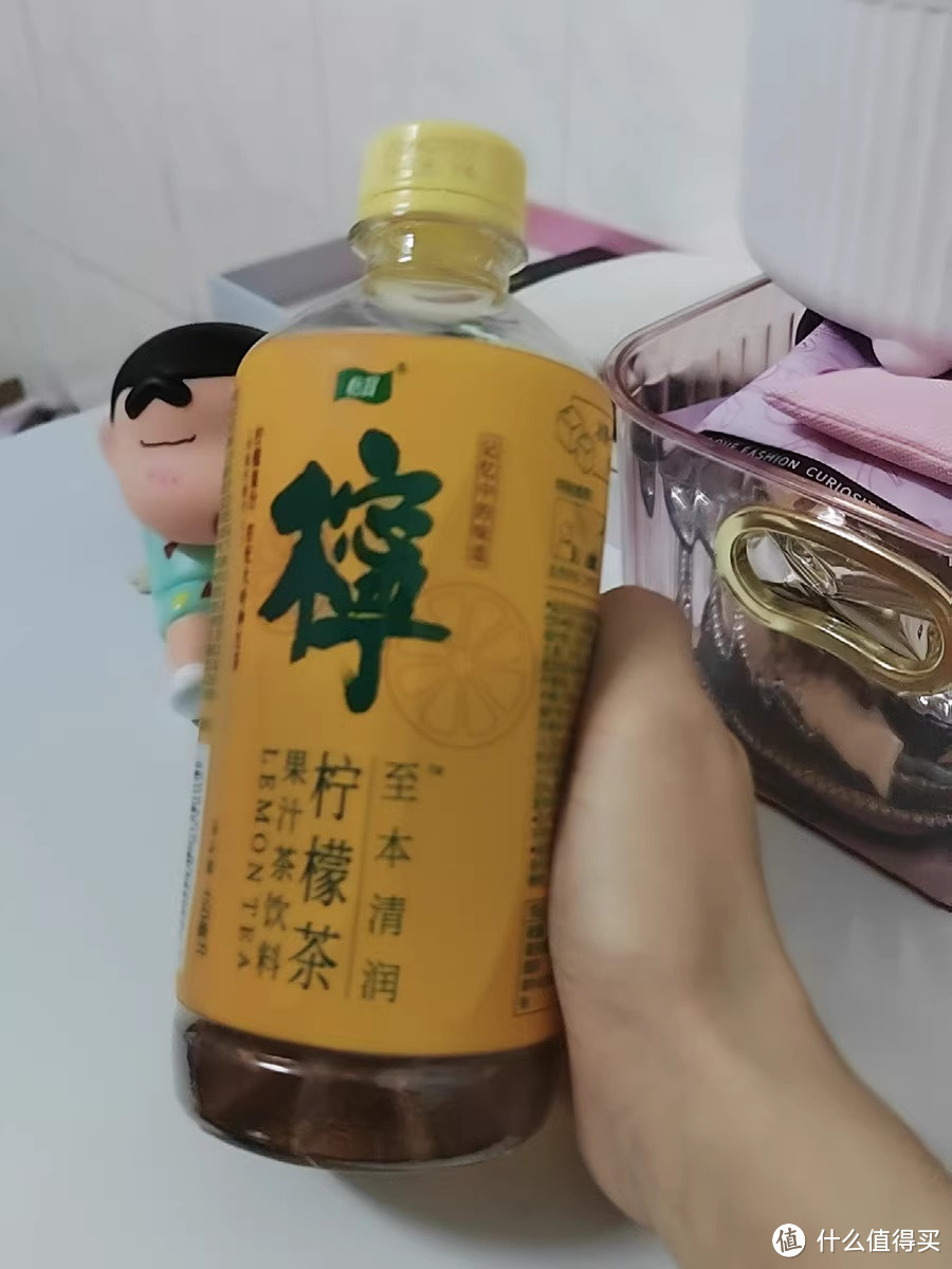 怡宝至本清润柠檬茶：我的清爽夏日之选