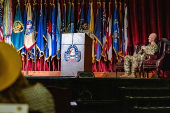 410th CSB celebrates legacy, future leadership in change of responsibility ceremony