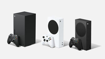 Consola Xbox Series S blanca, negra y consola Xbox Series X negra 
