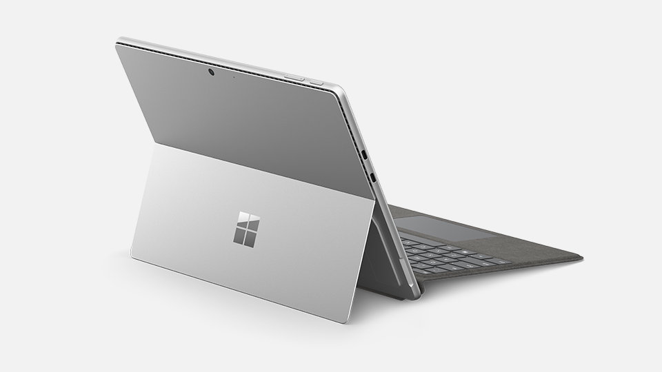 Een achteraanzicht van Surface Pro 9 voor zakelijk gebruik.