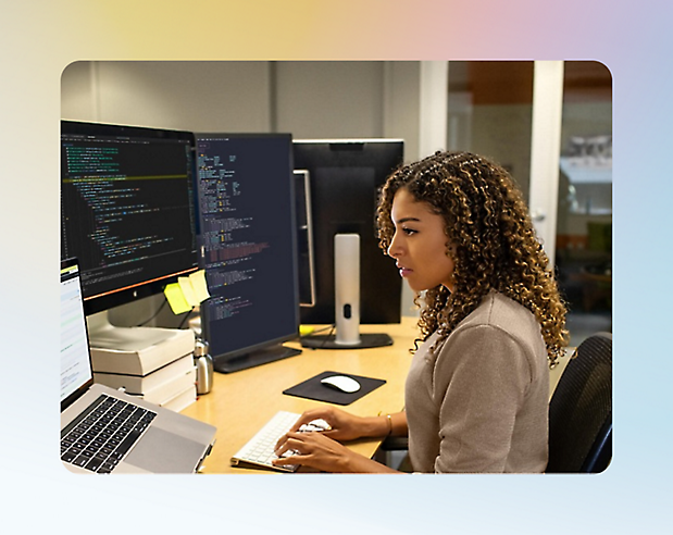 A women working in desktop