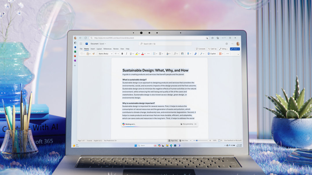 Microsoft Word, използващ Copilot Pro, е отворен на лаптоп.