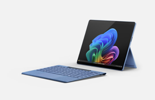 A Surface Pro Flex Keyboard with pen storage and a Surface Pro, 11 Edition, a Copilot+PC, in the color Sapphire.