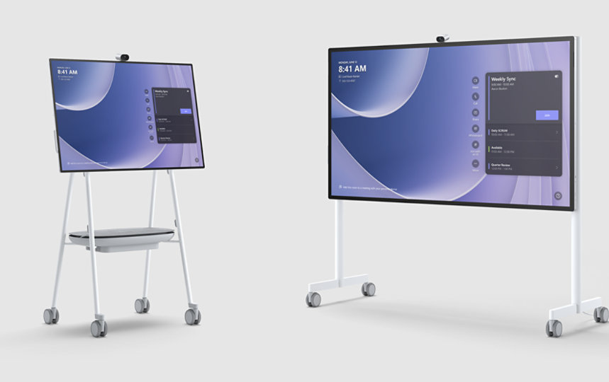 Surface Hub 3 85 inci dan 50 inci sebelah-menyebelah