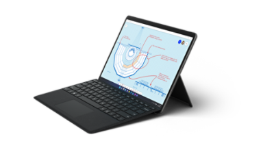 Surface Pro 8 kannettavan tietokoneen tilassa yhdessä Surface Pro Signature -näppäimistö- ja Surface Slim Pen 2 -kynä-laitteen kanssa