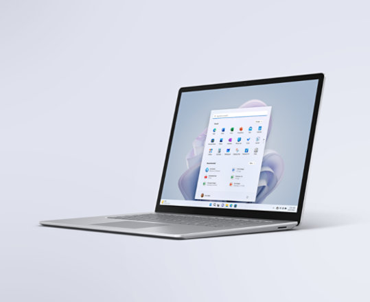 Een Surface Laptop 5 in platina.