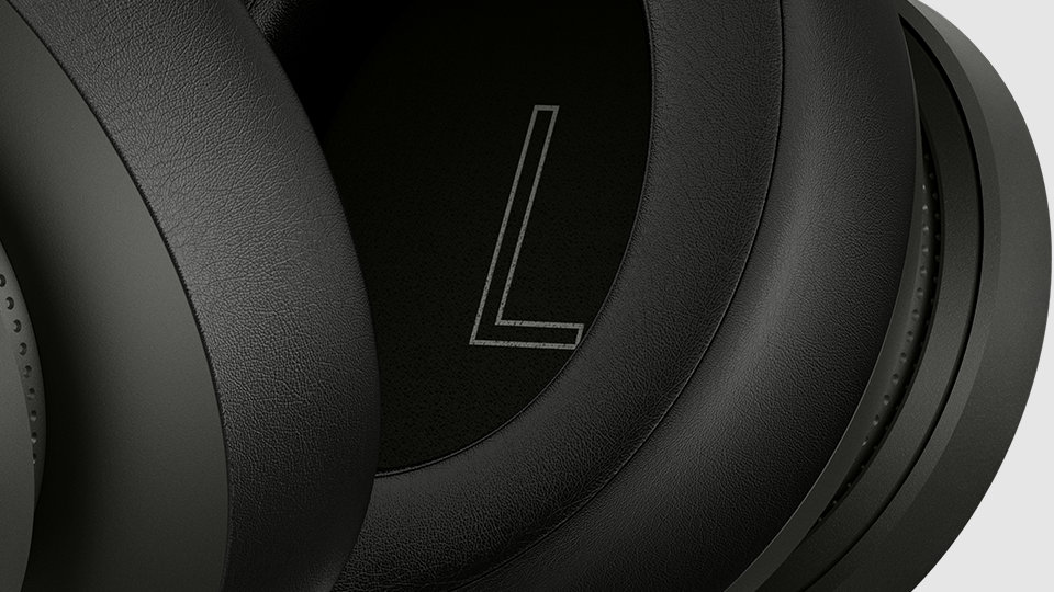Close up of the left ear speaker of the Xbox Stereo Headset.