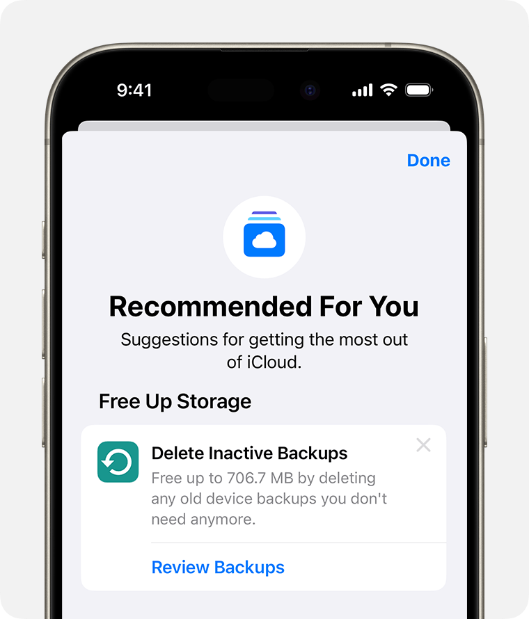 Pantalla de iPhone en la que se muestran las sugerencias Recomendaciones para ti dentro de la configuración de iCloud.