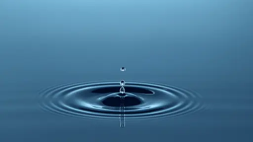 Slow motion of water drop