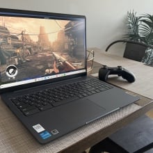 Lenovo IdeaPad Gaming Chromebook 16 cloud streaming 'Starfield'