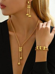 Jlo Jewelry, Elegant Theme, Gold Jewelry Set, Inexpensive Jewelry, Daisy Fuentes, Gold Jewelry Sets, Elegant Themes, Timeless Accessories, Pretty Jewellery