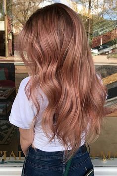 Peachy Pink Hair, Gold Hair Dye, Brunette Ombre, Gold Hair Colors, Hair Color Rose Gold, Brunette Balayage, Rosa Gold, Hair Dyes, Hair Colours