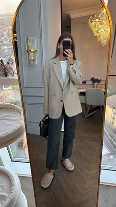 Summer Blazer Outfits, Stile Blair Waldorf, Adrette Outfits, Fest Outfits, Looks Pinterest, Mode Instagram, Chique Outfits, Casual Chique, Corporate Outfits