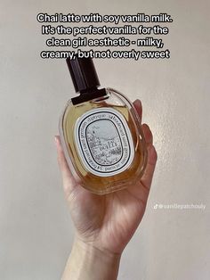 Perfume For Fall, Powdery Perfume For Women, Smell Good Aesthetic, Fall Perfume, Aesthetic Perfume, Korean Skincare Products, Ge Bort