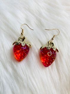 1 pair of strawberry 3D drop earrings Cute Earrings Ideas, Red Drop Earrings, Cute Items To Buy, Strawberry Earring, Eccentric Earrings, Artsy Accessories, Strawberry Jewelry, Weird Earrings, Strawberry Earrings