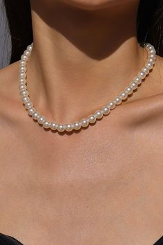 Elevate your accessory collection with our Elegant Pearl Necklace, a timeless piece designed to add a touch of sophistication to any outfit. This beautiful necklace features perfectly round, lustrous pearls strung together, creating a classic and elegant look. Whether you're dressing up for a special occasion or adding a refined touch to your everyday ensemble, this necklace is the perfect choice. Key Features: Timeless Elegance: The necklace features perfectly round, lustrous pearls, offering a Pretty Jewelry Necklaces, Motifs Perler, Simple Pearl, Pearl Jewelry Wedding, Color Jewelry, Jewelry Accessories Ideas, Jewelry Pearl, Pearl Choker Necklace, Classy Jewelry