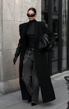 Street Style 2024, Outfit Elegante, Style 2024, Elegante Casual, Neue Outfits, Classy Work Outfits, Mode Ootd, Looks Street Style, Elegantes Outfit