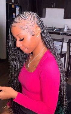 Outfit Ideas For Black Women Summer, Sitch Braids For Black Women, Curly Hair Lace Front Wig Styles, Winter Braided Hairstyles, Trending Hairstyles 2023 Women Braids, Different Braiding Styles For Black Hair, Feed Ins Braids, 2023 Braided Hairstyles, Zig Zag Fulani Braids