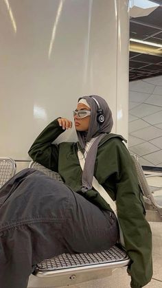 cargo skirt   • modest hijab fashion   • green Rainy Hijab Outfit, Hijab Gorpcore, Instagram Influencer Aesthetic Fashion, Hijabi Streetwear, Underground Streetwear, Influencer Aesthetic, Hijabi Fits, Stile Hijab, Mode Hijabi