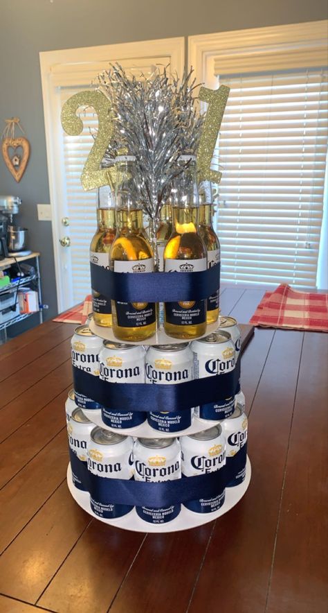 25th Birthday Ideas For Him, Bolo Crossfit, 25th Birthday Ideas, 21st Birthday Beer Cake, 21st Birthday Boy, Beer Can Cakes, 21st Birthday Diy, Boyfriends Birthday Ideas, Birthday Beer Cake