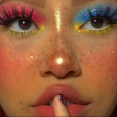 Funky Makeup, Maquillage On Fleek, Flot Makeup, Cute Eye Makeup, Indie Makeup, Pride Makeup, Graphic Makeup, Swag Makeup, Dope Makeup