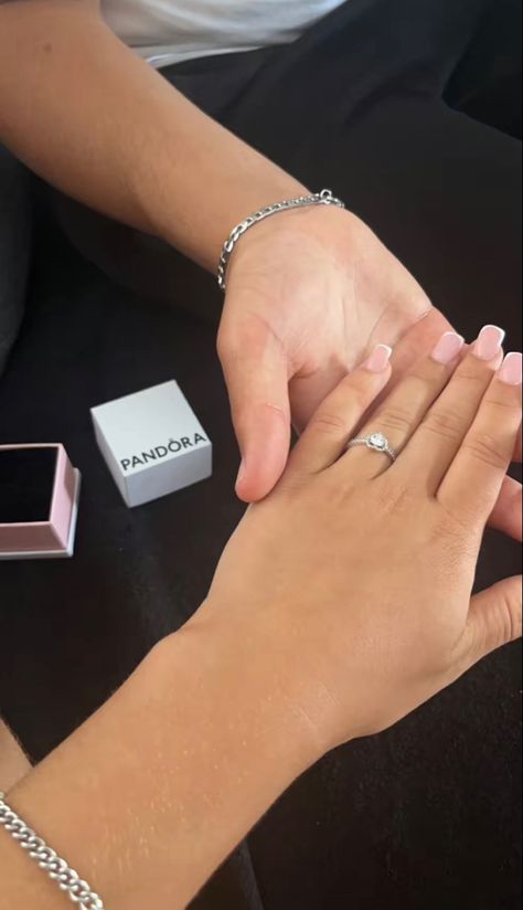 Mains Couple, Acrylic Nails Nude, Swag Couples, Flipagram Instagram, Mode Zara, Black And White Picture Wall, Baby Room Inspiration, Beauty Tips For Glowing Skin, Classy Aesthetic