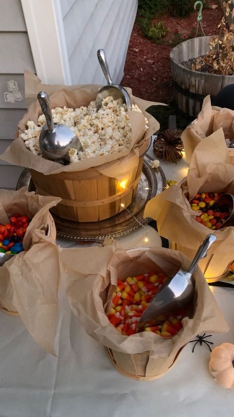 Backyard Halloween Party Ideas, Fall Bonfire Party, Fall Popcorn, Backyard Halloween Party, Bonfire Birthday, Popcorn Toppings, Friendsgiving Ideas, Fall Bonfire, Bar At Home