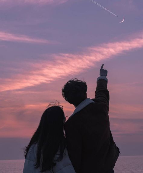 ⭐ Classy ⭐ on Instagram: “I don't want to live forever, I just want to make love to you a million times and die. 💫 -  Jonny Ox PC : @moveh_” Couple Wallpaper Relationships, الفن الرقمي, Lovely Couples, Love Aesthetics, Aesthetic Couple, Fotografi Alam Semula Jadi, Instagram Photo Editing, Jennifer Winget, Couple Wallpaper