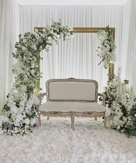 40 Small Budget Wedding Decoration Ideas Pelamin Cantik, Wedding Dais, Engagement Backdrop, Nikah Decor, Reception Stage Decor, Wedding Stage Backdrop, Cheap Wedding Decorations, Reception Backdrop, Wedding Background Decoration