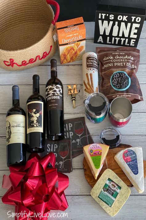 Wine Gift Basket Ideas Silent Auction, Thank You Wine Gift Basket Ideas, Wine Night Basket, Diy Wine And Cheese Basket, Rose Wine Gift Basket Ideas, Cheese And Wine Basket, Wine Lover Gift Basket, Wine Basket Ideas Raffle, Wine Basket For Silent Auction