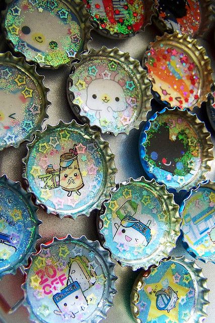 Embellishments-kawaii bottlecap project @Lydia Squire Squire Squire Dibben              / embellishment Diy Kawaii Crafts, Bottle Caps Ideas, Kawaii Crafts Diy, Vintage Crafts Diy, Kawaii Diys, Silly Crafts, Kawaii Bottle, Resin Kawaii, Bottlecap Magnets