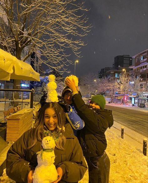 Mode Au Ski, 사진 촬영 포즈, Winter Inspo, I Love Winter, Photographie Inspo, Christmas Feeling, Winter Love, Winter Pictures, Winter Wonder