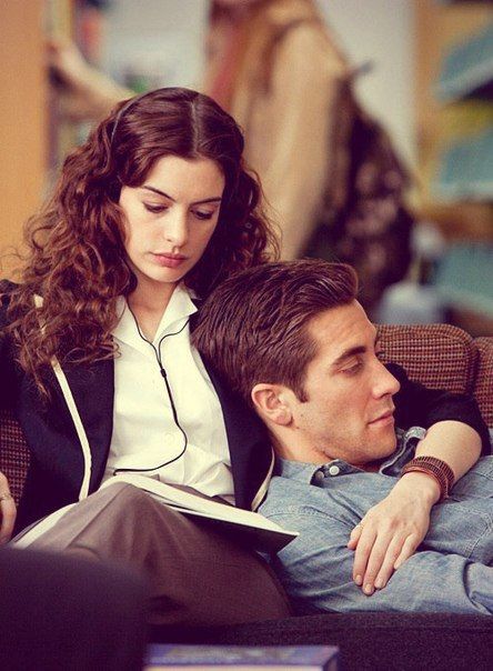 Jake Gyllenhaal and Anne Hathaway as Jamie  Maggie from Love  Other Drugs (2010) Jake Gyllenhaal, Amanda Seyfried, Logan Lerman, Jake Gyllenhaal Movies, Shia Labeouf, I Love Cinema, Famous Movie Quotes, Movie Couples, Julia Roberts