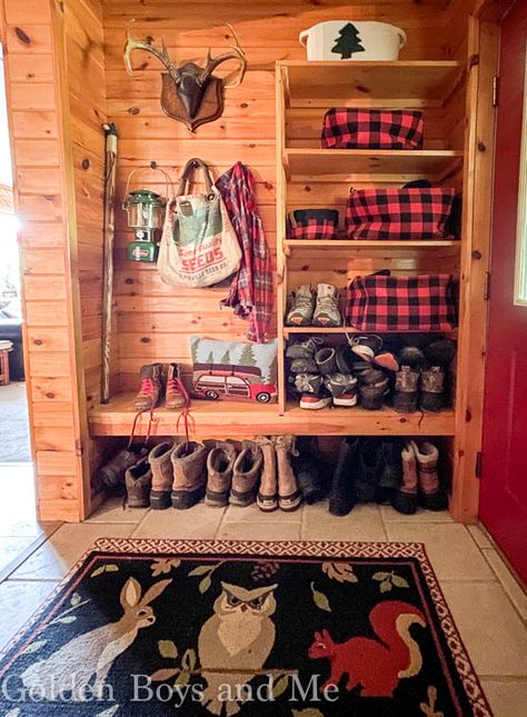 Decorating Cabin, Entry Idea, Colorado Cabin, Mountain Cabin Decor, Lake Cabin Decor, House Additions, Cabin Interior Design, Entryway Design, Cabin Living Room