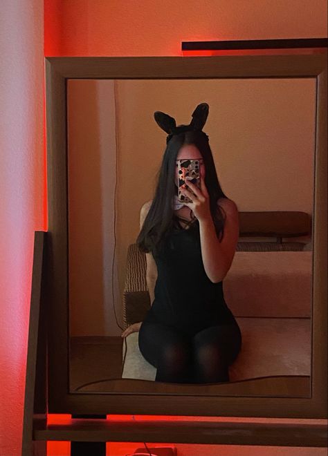 Instagram: @ridrilll Fantasia Bunny Girl, Bunny Girl Fantasia, Bunny Girl Aesthetic, Bunny Girl Senpai Cosplay, Black Bunny Costume, Naruto Mignon, Cute Latina, Bunny Cosplay, Bunny Aesthetic