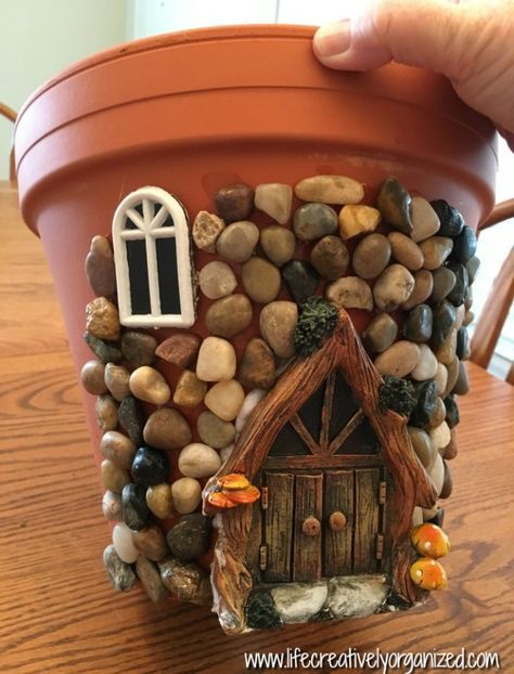 Here's how to make a sweetly whimsical DIY fairy house planter from a terra cotta pot & other inexpensive items. It's really easy, so why not give it a try? Fairy Garden Ideas Diy, Garden Concept, Tanaman Pot, Backyard Gardens, Jardim Diy, House Planter, نباتات منزلية, Gardens Ideas, Gardening Design